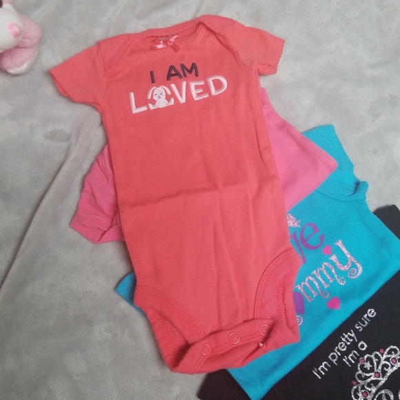 Newborn Shortsleeve Onesies (4 shirts) - Picture 2 of 5